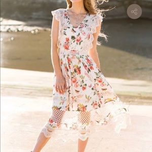 Joyfolie Silana Dress in Cream Floral NWT